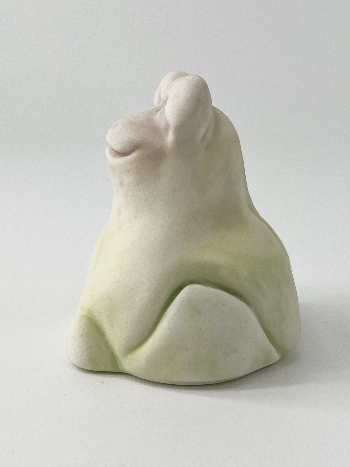 Serenity Frog Hana - Sculpture Grenouille zen en porcelaine