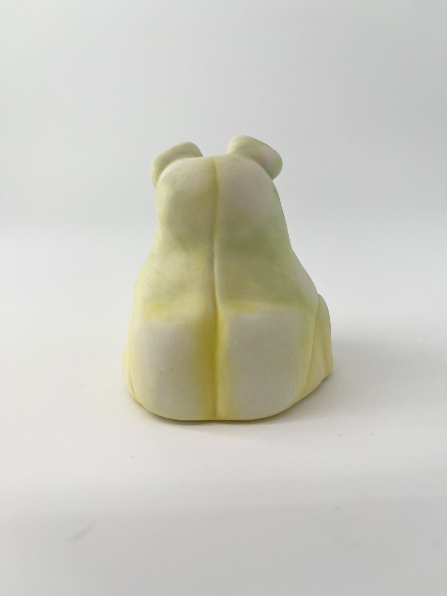 Serenity Frog Eunsook - Sculpture Grenouille zen en porcelaine