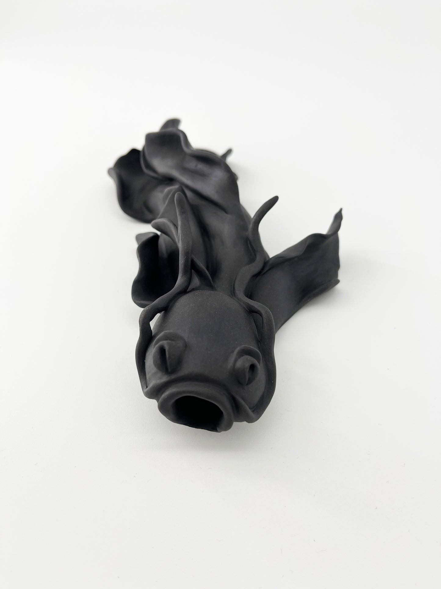 Medium Black Carp- Carpe en porcelaine noire- Pièce unique- Sarang Porcelaine