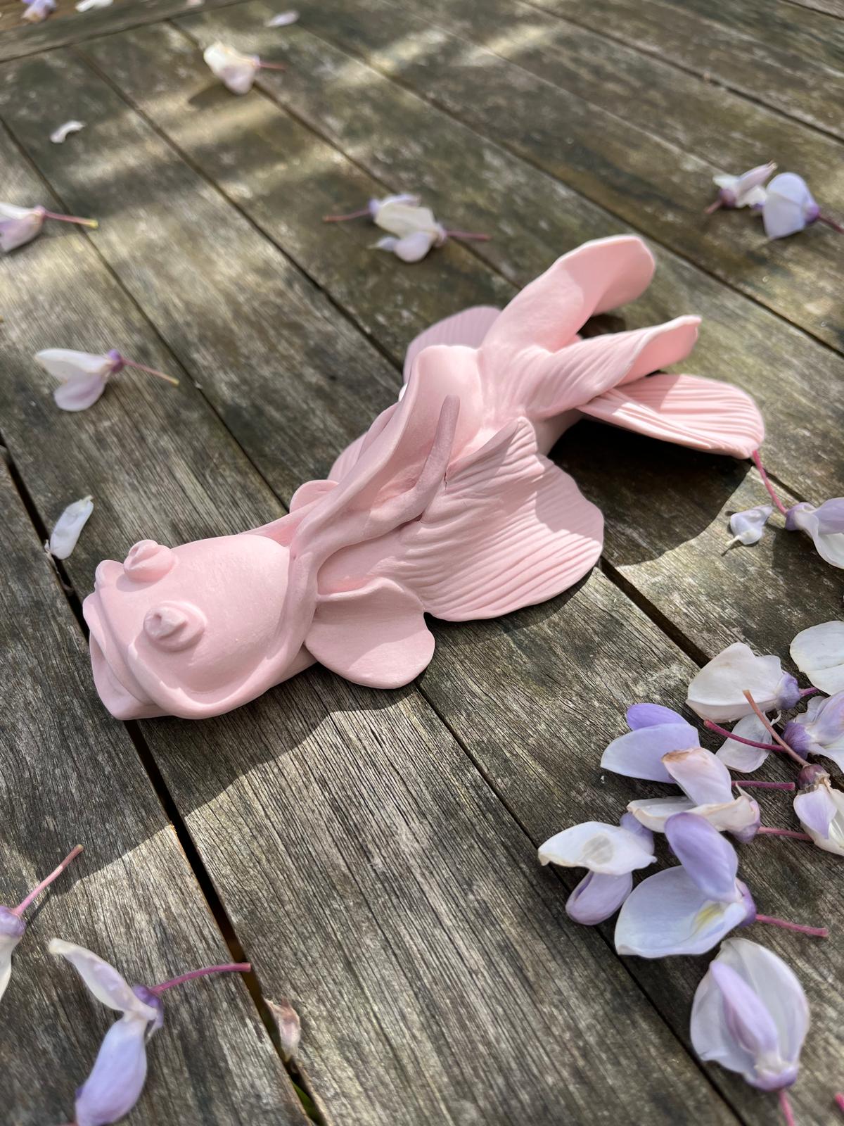 Carpe rose tutu- Pièce unique en porcelaine- Sarang Porcelaine
