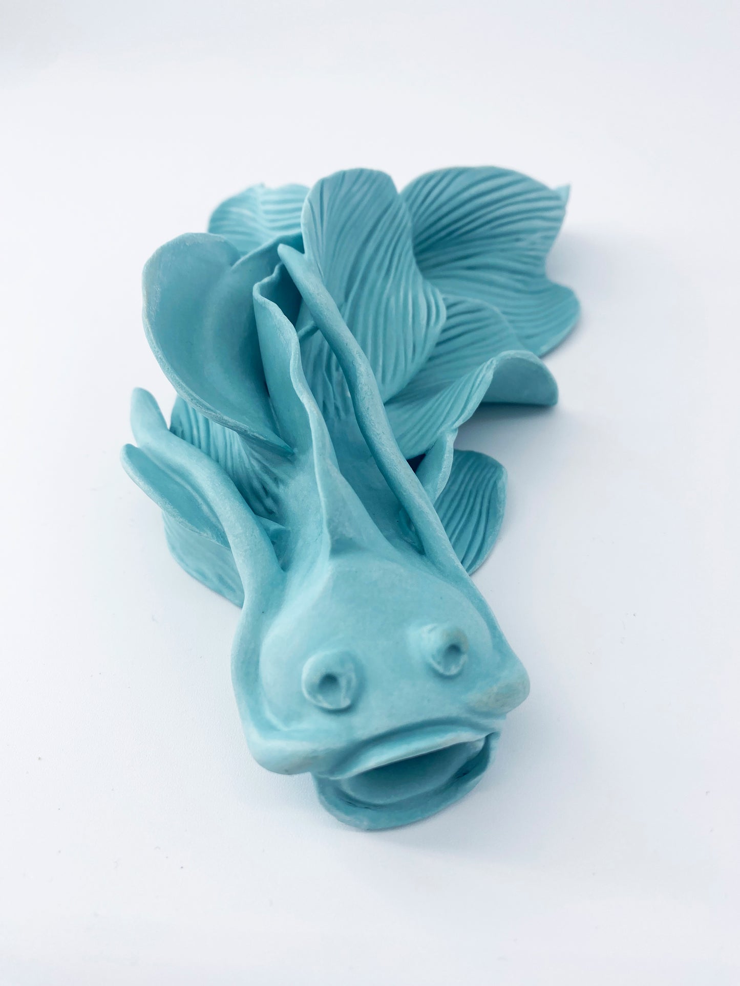 Carpe turquoise- Pièce unique en porcelaine - Sarang Porcelaine