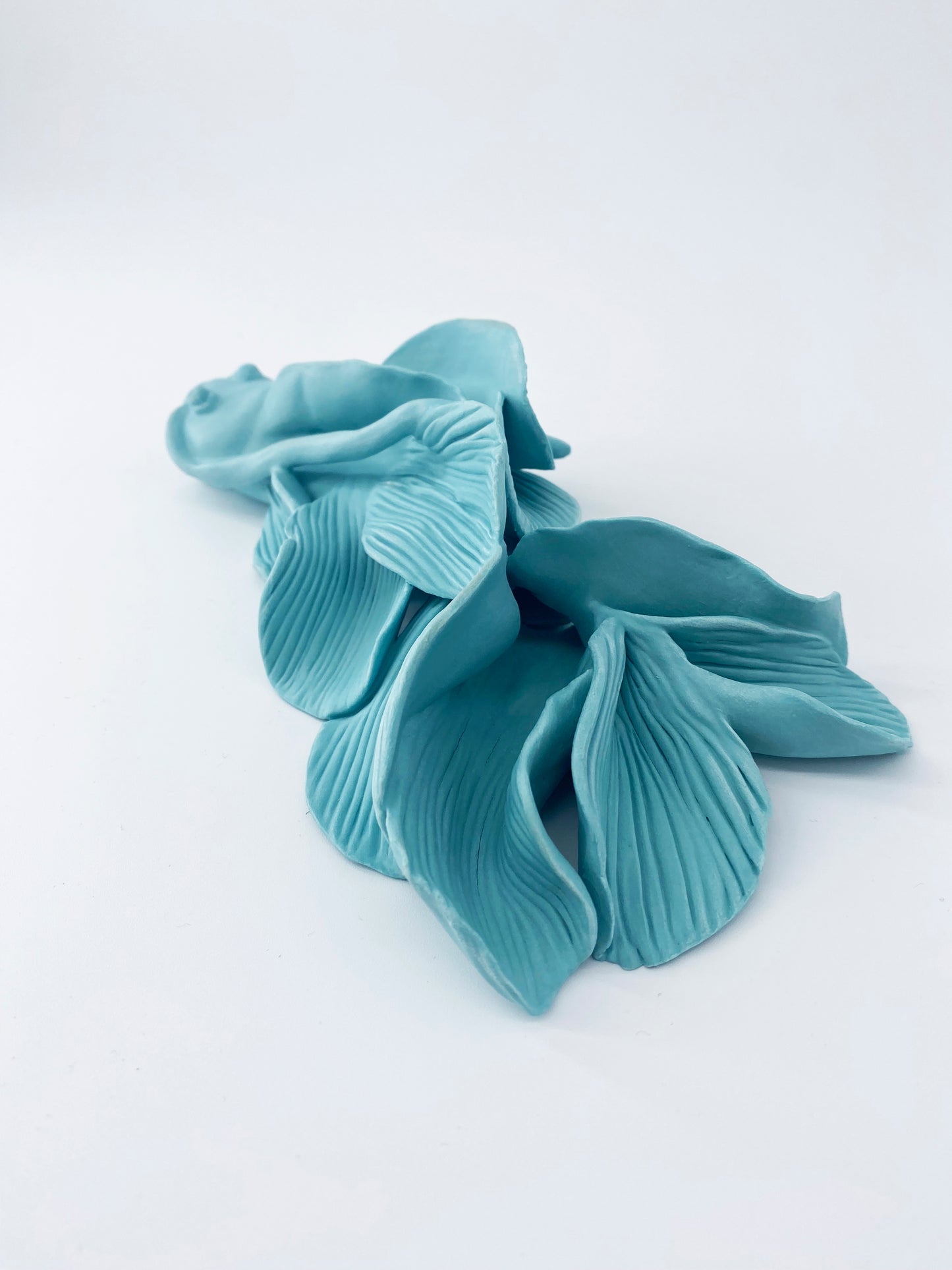 Carpe turquoise- Pièce unique en porcelaine - Sarang Porcelaine