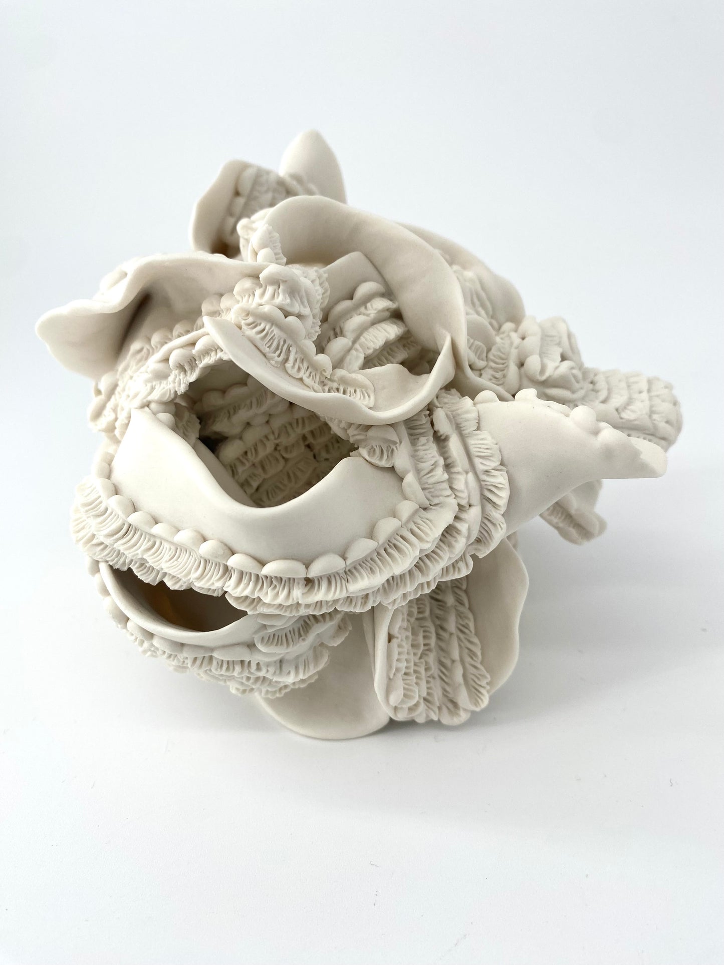 Dragon boule- Porcelaine- Collection Dentelle - Pièce unique - Sarang Porcelaine