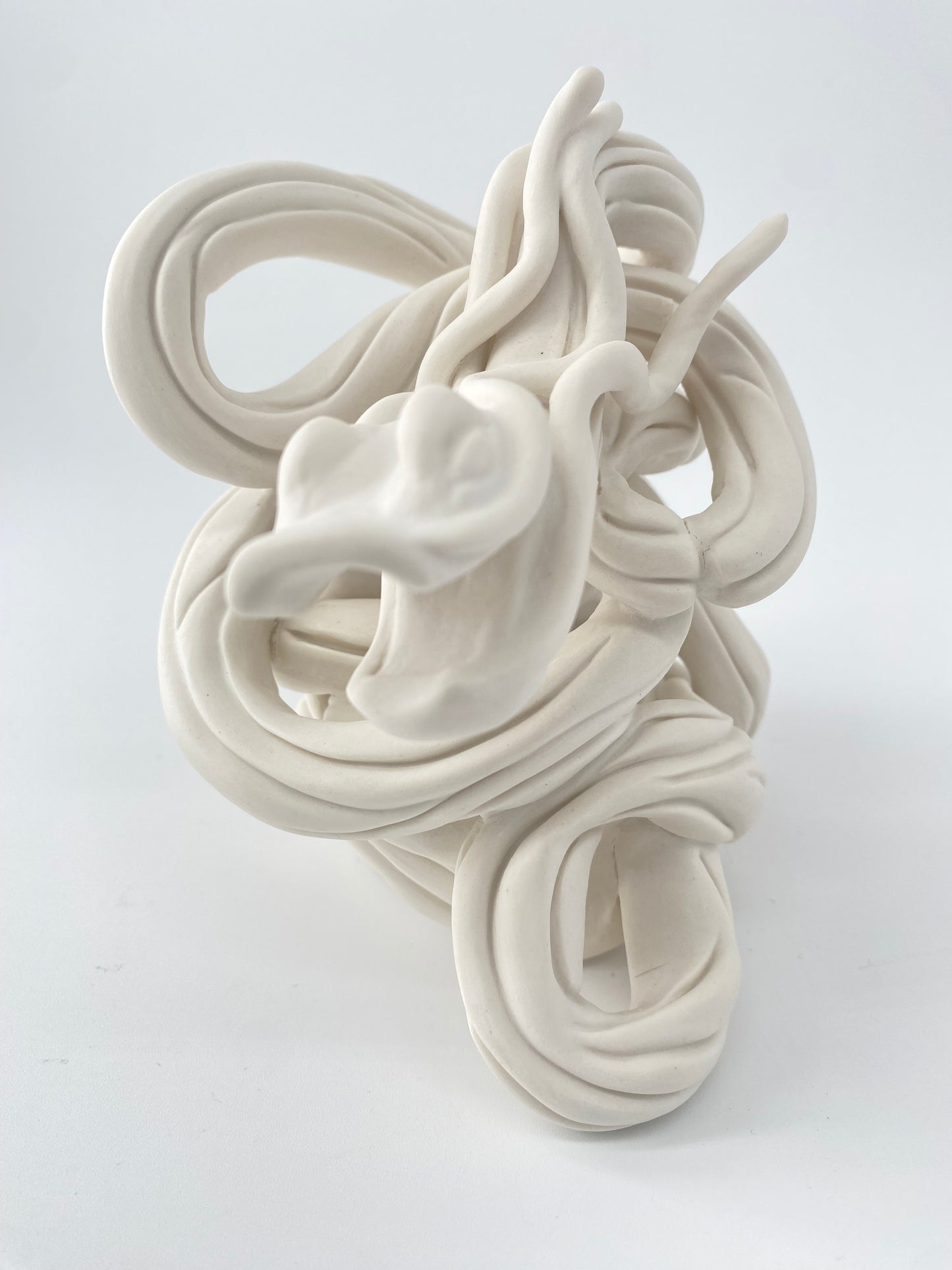 Serpent Nâga blanc - Pièce unique en porcelaine - Sarang Porcelaine