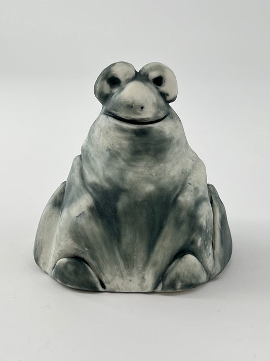 Serenity frog Aëla - Sculpture Grenouille zen en porcelaine