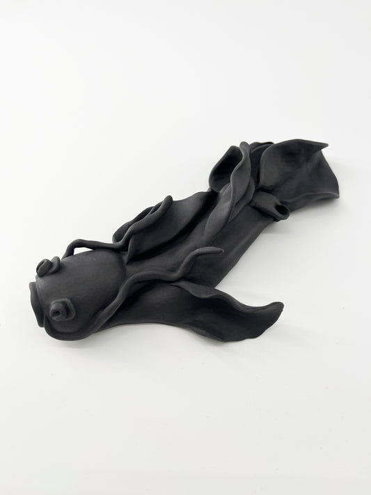 Medium Black Carp- Carpe en porcelaine noire- Pièce unique- Sarang Porcelaine