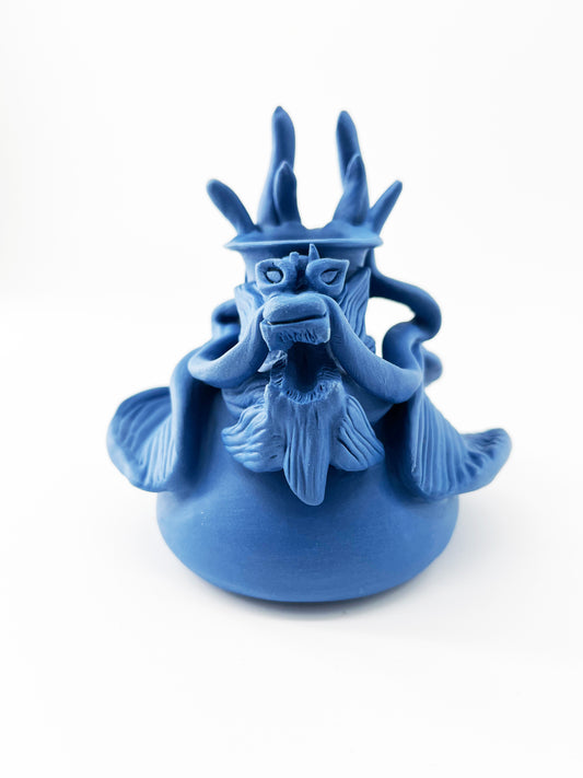Mini Vase Dragon Bleu en Biscuit de Porcelaine – Pièce Unique